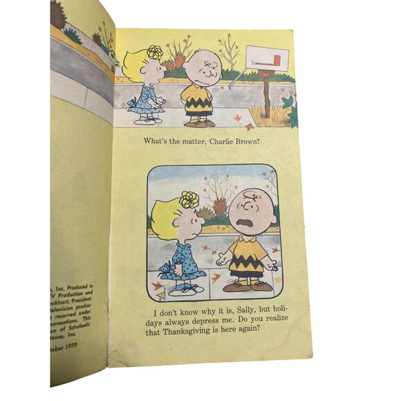 Vintage 1975 A Charlie Brown Thanksgiving Book By Charles M. Schulz - Picture 8 of 13